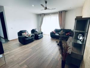 Ảnh trong thư viện ảnh của Henrietta's Residence, Cantonments ở Accra