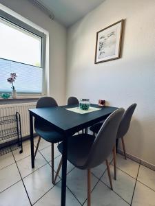 Fotografie z fotogalerie ubytování FeWo Lindenallee IV Stilvolles Apartment v destinaci Nordhorn