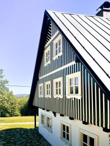 Bangunan di mana terletaknya chalet