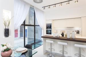 Gallery image of Urban Chic - Chiltern & Baker in London
