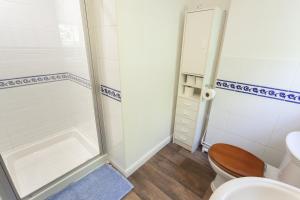 The Garden Flat at Jacobs Pond Nr Monksilverにあるバスルーム