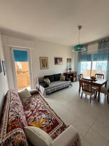 Χώρος καθιστικού στο Il Nido del Falco Apartment Anzio