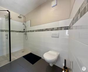 Phòng tắm tại La maison de Marguerite - 5 personnes +24 ảnh