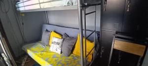 Ένα ή περισσότερα κρεβάτια σε δωμάτιο στο F2 entier 30m2 à La Porte d'Italie