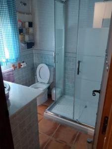 Et badeværelse på Casa Rural Cuesta Málaga