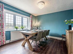 Galería fotográfica de 3 Bed in Chale 94165 en Chale