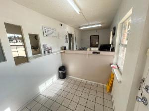 Gallery image of Kings Inn in Paris