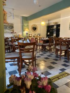 Εστιατόριο ή άλλο μέρος για φαγητό στο Hotel San José