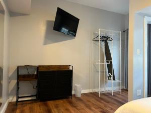 Μια τηλεόραση ή/και κέντρο ψυχαγωγίας στο Stay with Jay - Quinta Suite