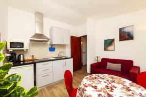 Imagem da galeria de Rising Sun Top-Floor Flat em Lagos