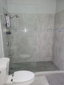 Ένα μπάνιο στο Oceanview Terrace