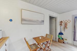 Gallery image of Ground Level - Serenity in Surf City in Surf City