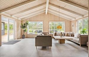 Χώρος καθιστικού στο Holiday Home Sæby 2