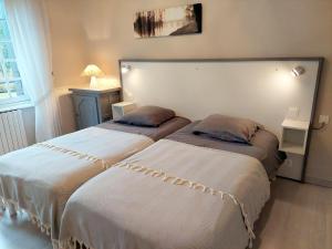 Postel nebo postele na pokoji v ubytování House in Brittany near Sandy Beaches