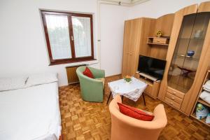 O zonă de relaxare la Apartments Ritoša