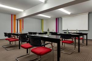 Οι επιχειρηματικές εγκαταστάσεις ή/και οι αίθουσες συνεδριάσεων στο Aspire Kronprinz, Trademark Collection by Wyndham