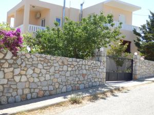 Gallery image of Maro Suites in Tavronitis