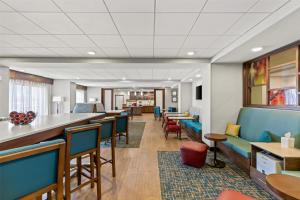 Posezení v ubytování Hampton Inn Fond du Lac