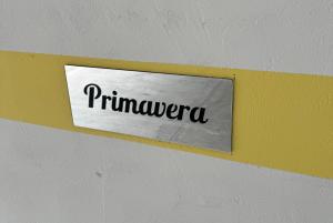 Et logo, certifikat, skilt eller en pris der bliver vist frem på Primavera apartments Banja Koviljaca