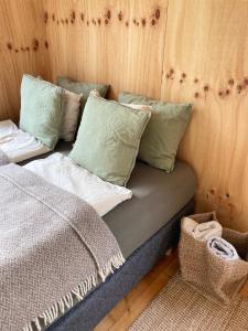 Gallery image of Nykmark - Eco House - Room Ristinden in Vestvågøya +57 photos