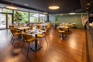 Restoran atau tempat lain untuk makan di Brit Hotel, Spa & Restaurant - Colmar Est