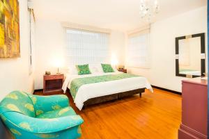 Postel nebo postele na pokoji v ubytování Matisse Hotel + 27 fotografií