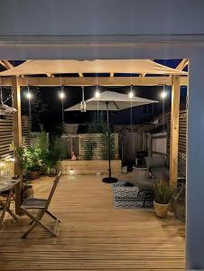 Αίθριο ή υπαίθριος χώρος στο Family and pet friendly relaxed home