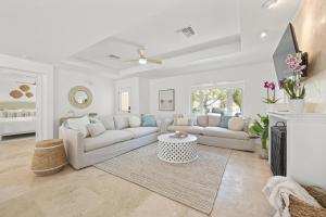 Posezení v ubytování Latitude Adjustment AMI home