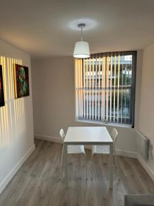 Фотография из галереи Modern City Centre 1 Bed Apartment F4-NG в Брэдфорде +5 фотографий