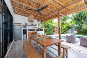Αίθριο ή υπαίθριος χώρος στο Villa Ruta I - Sumptuous 2BR luxury villa next to Luna BC and Nyanyi beach