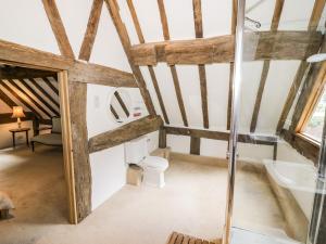 Koupelna v ubytování Manor Cottage + 23 fotografií