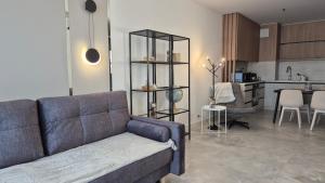 Η κουζίνα ή μικρή κουζίνα στο Towarowa Global Apartment, free parking, air-conditioning, self check-in 24h