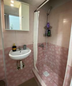 Ένα μπάνιο στο Apartment in the center of Thessaloniki
