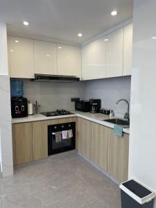 Køkken eller tekøkken på Riara One Residency