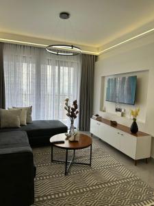 Et tv og/eller underholdning på Riara One Residency