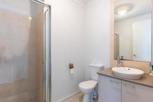 Koupelna v ubytování Haven Home Art Spring + 35 fotografií