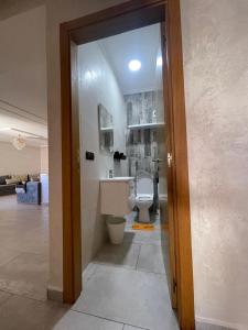 Koupelna v ubytování luxury appartement tanger bulvar