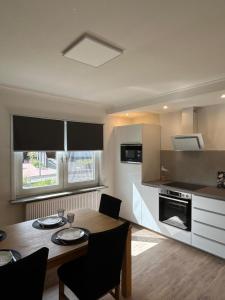 Η κουζίνα ή μικρή κουζίνα στο Ferienhaus Zingel