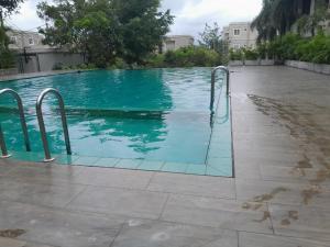 Bazén v ubytování Du Apartment Colombo nebo v jeho okolí