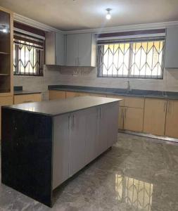 Dapur atau dapur kecil di Luxury Retreat Pool Good for Groups Cape Coast +21 gambar