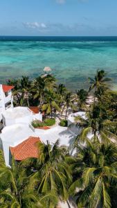 图卢姆Casa Colibrí Tankah的海洋和度假村的空中景致