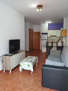Dapur atau dapur kecil di Apartamento Canet de Berenguer con terraza exterior a 100m de la playa