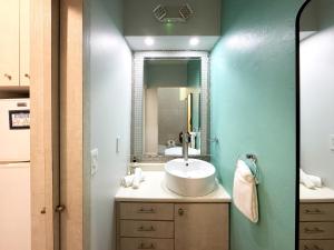 Koupelna v ubytování Prime Location at Condado Beach Queen Studio - Apt 10 + 18 fotografií