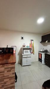 Fotografie z fotogalerie ubytování Habitación privada con cama matrimonial, baño y salida al jardín v destinaci Colonia Las Rosas