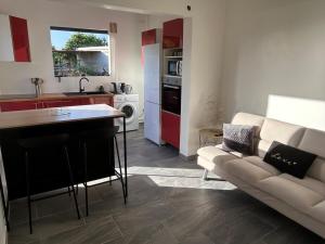 Køkken eller tekøkken på Chez Lulu - Jolie suite cosy avec kitchenette