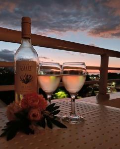 Foto dalla galleria di Charmant studio avec parking et terrasse à Papeete a Papeete