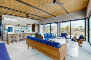 Kuchyň nebo kuchyňský kout v ubytování Seabird - Villa 24