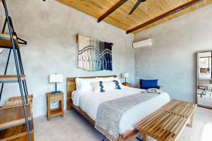 Postel nebo postele na pokoji v ubytování Seabird - Villa 24 + 42 fotografií