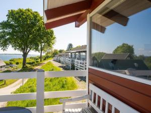 desde el balcón de una casa con tren en 5 person holiday home in Aabenraa-By Traum, en Aabenraa
