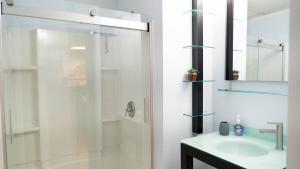 Gallery image of Perfect in Pilot Mtn-Unit 1 Walk to Downtown! in Pilot Mountain